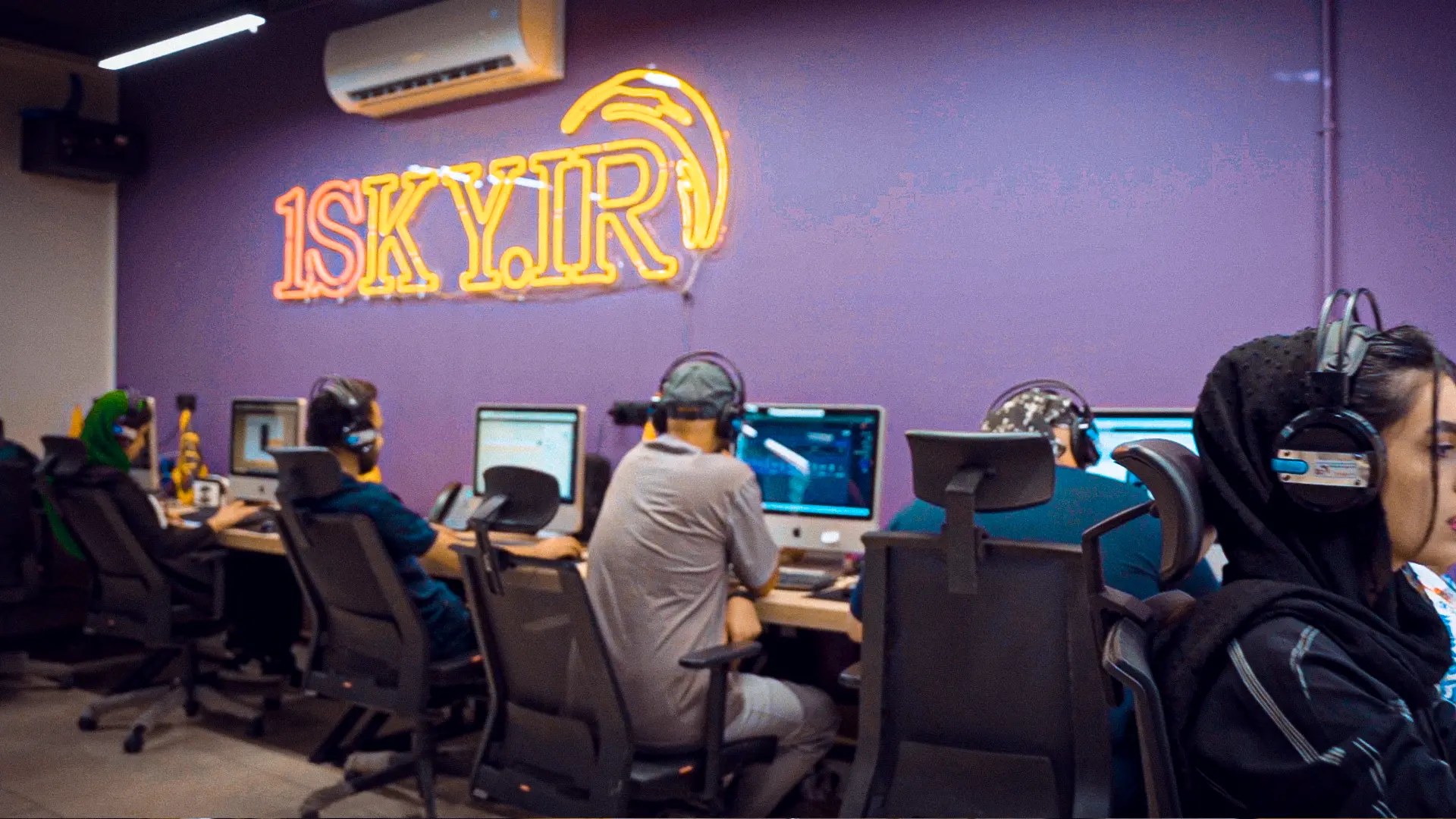 نظر زدبورسی‌ها 