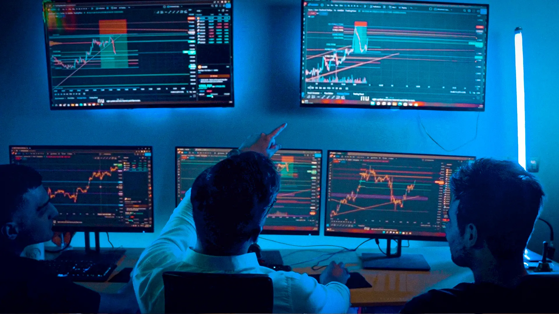 نظر زدبورسی‌ها 