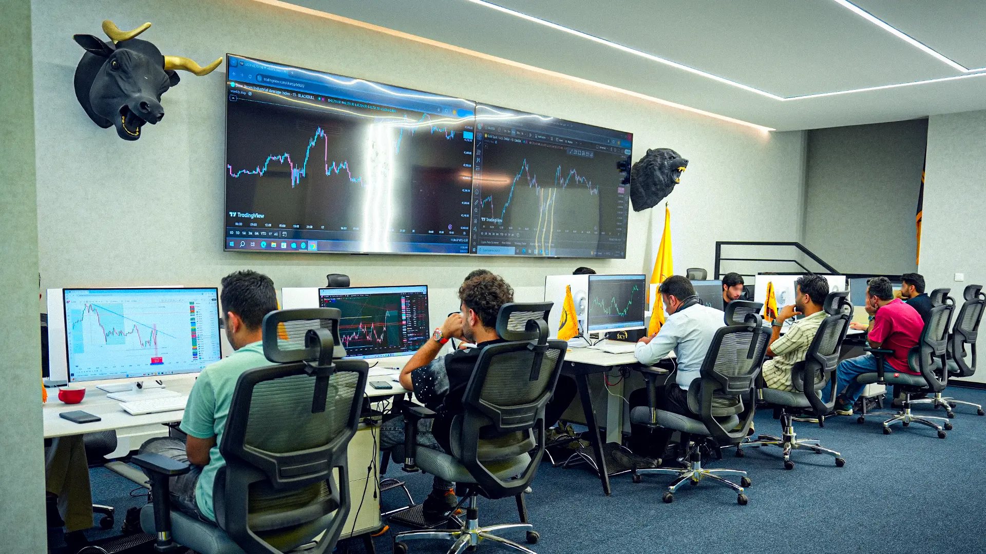 نظر زدبورسی‌ها 